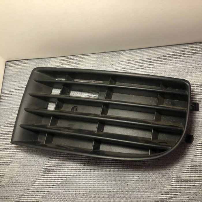 Vw mk5 RHS fog grille