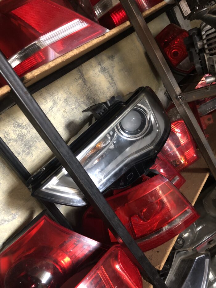 Audi A3 8p left headlight